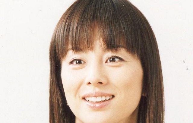 米倉涼子のサンタコスはシースルーワンピ「えー！まって可愛すぎるーー