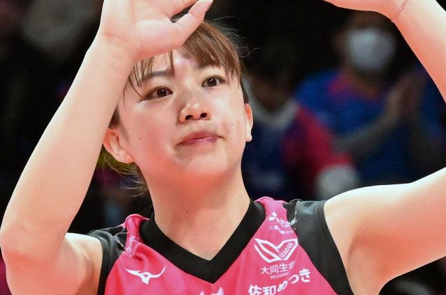 ぬあ!?」「国仲涼子?」〝激変〟46歳女優がお忍びスポーツ観戦「エ