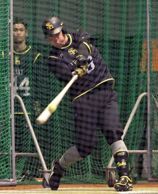 ソフトバンク柳田悠岐、復帰後初打席で山下舜平大の154キロを右前打