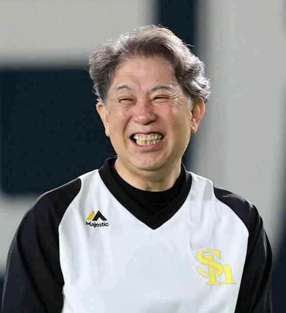 写真】懐かしいあの選手もモデルに 歴代の祭典ユニホーム集めました