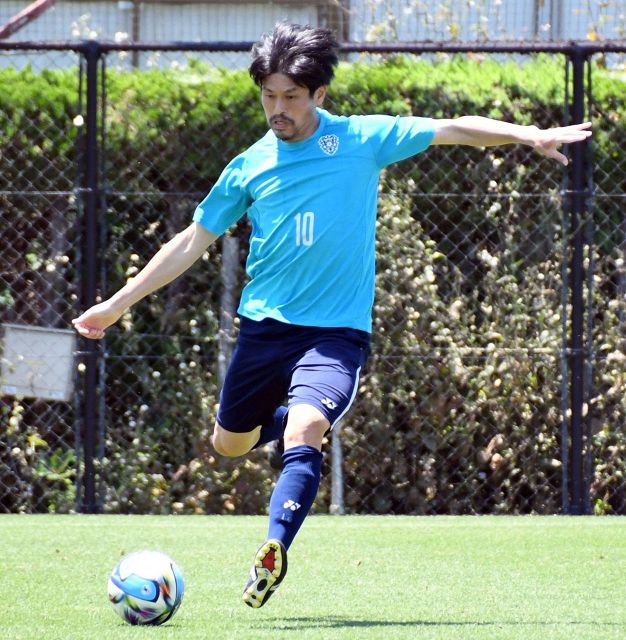 クラブが発展するために私は去った方がいい」J1福岡・長谷部茂利監督