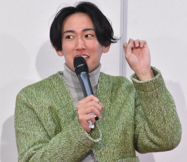 ソフトバンクホークス　鶴岡慎也　木製バット　NPB 実使用 日本ハム 鶴岡慎也選手#22 使用バット - メルカリ