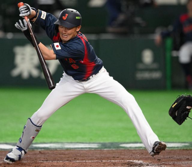 バットは〝止まらん〟侍ジャパンの西武・源田壮亮が2打席連続タイム