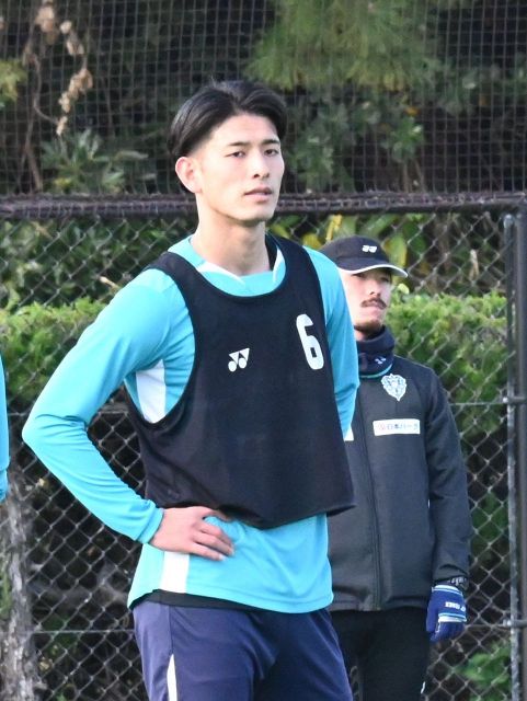 サッカー洋太」J1アビスパ福岡のDF前嶋が契約更新 背番号と同じ午後3時
