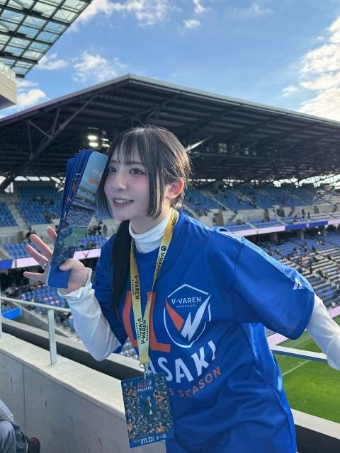 なんだこの格好は!!」元HKT48森保まどか、大胆衣装でひつじのショーン