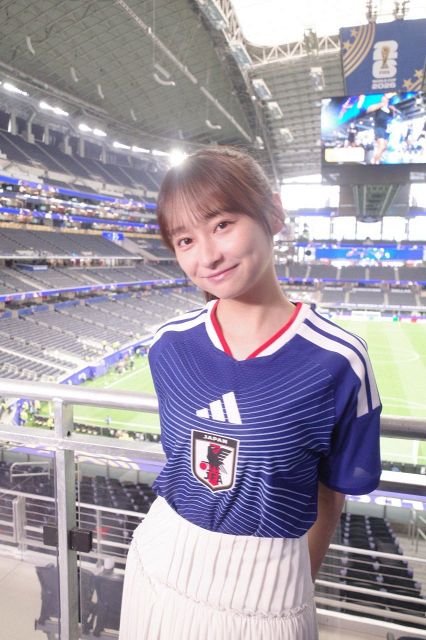 影山優佳「もう売り切れ…」ミニスカに合わせた〝復刻ユニ〟に反響続々