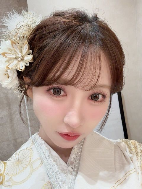 本名公開〟31歳 48グループ元メンバー 生まれたてほやほや赤ちゃん写真
