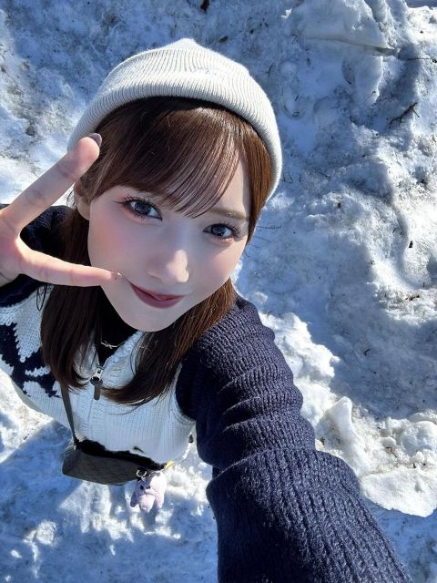 4月に実業家と結婚…元アイドル朝長美桜〝斬新〟穴あきショットに「危険