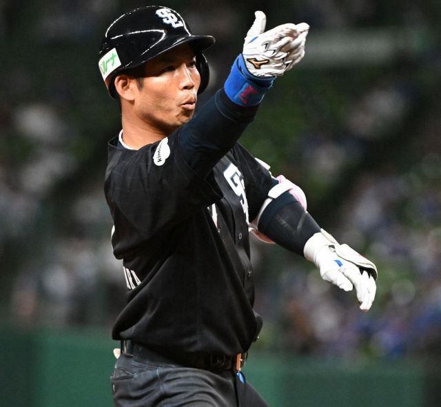 西武が「ライオンズ75周年シリーズ」期間限定ユニホーム発表 左袖に