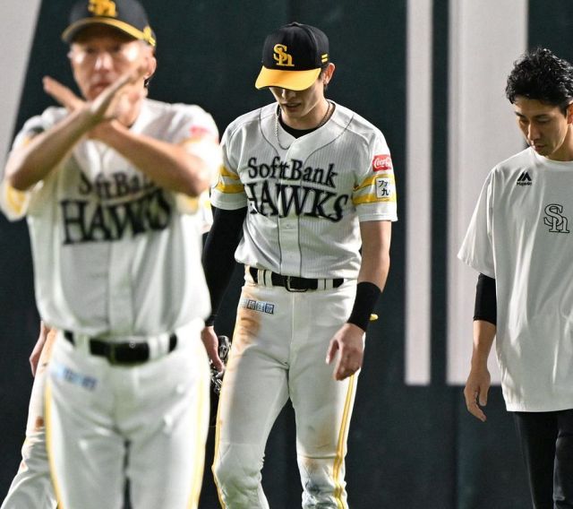 このユニホーム姿たまんないです」内川聖一さんがDeNAユニフォーム姿で