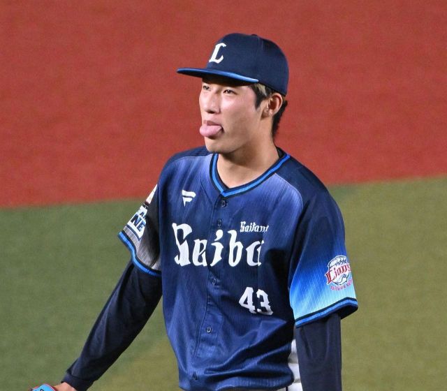 浅村栄斗　サイン入り　本人着用練習着　ユニホーム　埼玉西武ライオンズ 浅村栄斗サイン入り本人着用練習着ユニホーム埼玉西武ライオンズ