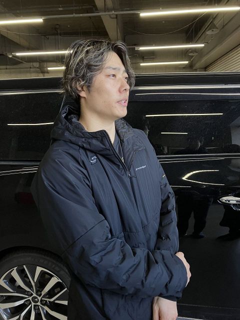 このユニホーム姿たまんないです」内川聖一さんがDeNAユニフォーム姿で