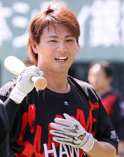 天才やなと思ってたんで、まさか自分が」楽天・小郷裕哉がチームで銀次