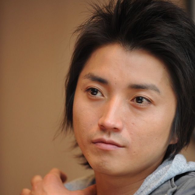 全然老けないじゃないか」藤原竜也〝43歳の爆笑〟近況ショットが話題