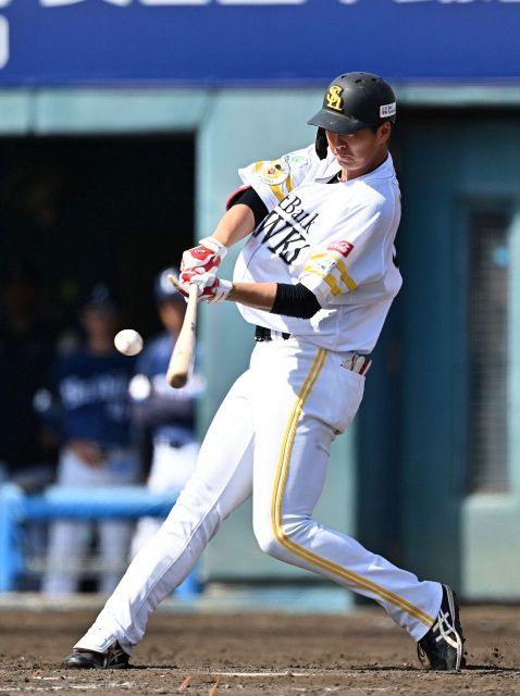 西武・源田壮亮が1票差で6年連続 「またここに立てるように」来季はパ