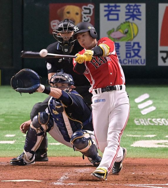 ソフトバンクから楽天へ…慌てて事務所にやって来た佐藤直樹「意味が分からないくらい打ちまくりたい」新天地には憧れの選手が