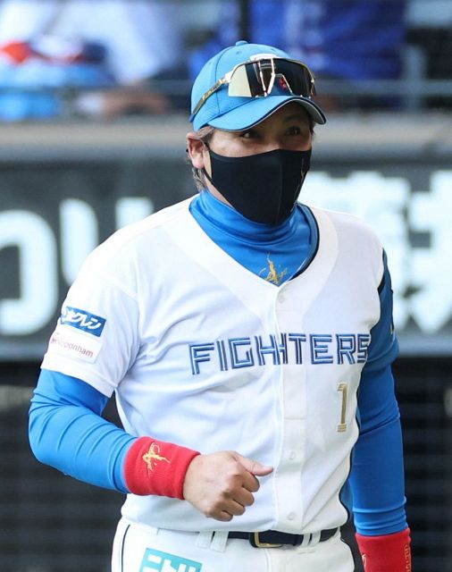 怒られる前提」日本ハム新庄剛志監督が阪神ユニ 体を張ったファン