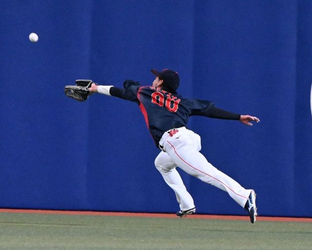 盗塁王2度の西武・金子侑司、減額制限超えの44％減で更改に危機感