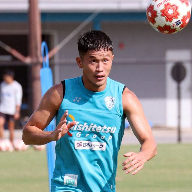 アビスパ福岡ユニフォーム　奈良竜樹　Mサイズ アビスパ福岡ユニフォーム 奈良竜樹 Mサイズ （インタビュー