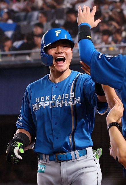 あれは…北の侍⁉︎」レジェンドが中1日で始球式登場「本当面白い スパン