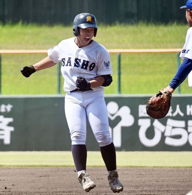 打率7割超えで優勝に貢献 沖縄尚学の脅威の3番打者、決勝でも3打点と大