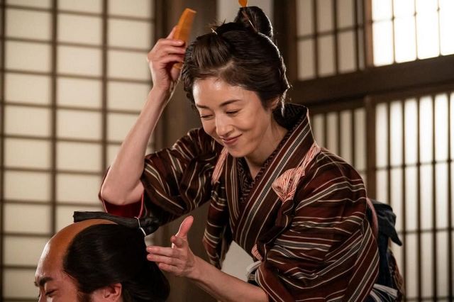 激変〟髭なし&変幻自在ヘアショット「超トリッキー」King Gnu