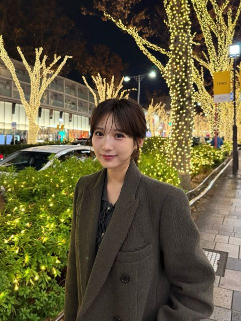 〝アイドル史上最強BODY〟の25歳〝肩だしショット〟に「エレガントさが増し増し」「ステキな大人女子」