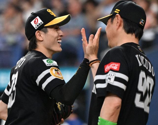 ソフトバンク　小久保、和田、ペーニャSS 度肝を抜かれました」ソフトバンク小久保監督 想定外の単独ホーム