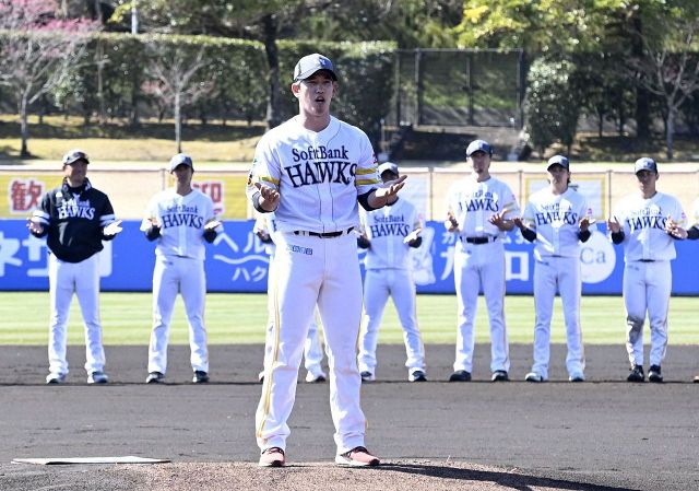 ソフトバンク孫正義オーナー、激励会で王貞治会長に「200歳くらいまで