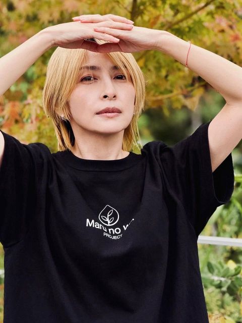 セレブ美女ゴージャス2ショット 20年ぶり再会に「貫禄ある綺麗さ