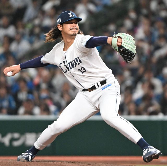 動画】「おかわりくん様神ー！」西武・中村剛也が11号逆転2ラン ファン