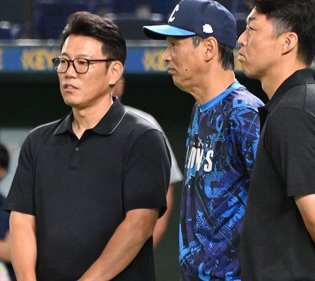 【最終値下げ】今宮健太選手、川瀬晃選手チェキ おかしいなと察知して」川瀬晃の準備力が生んだ2球の〝猶予