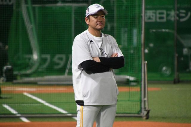 牧田コーチ招聘は高橋復活のためじゃなかったの？」ソフトバンク高橋礼