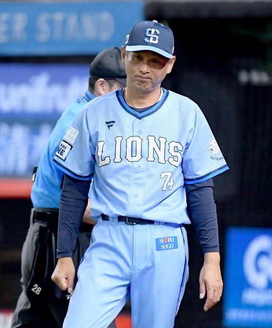 代打で球団最長更新の22年連続弾 西武・中村剛也が今季1号で通算