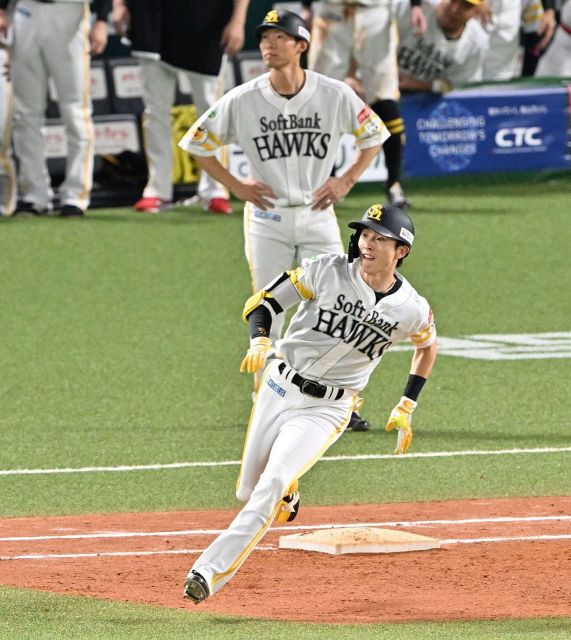 5年連続開幕投、元ソフトバンク摂津正さんがセレモニアルピッチに登場