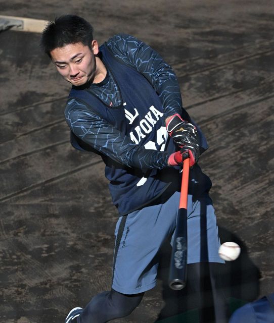 西武・中村剛也を出場選手登録抹消 プロ24年目の今季は44試合出場