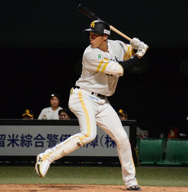 全てを救う神」取って取られて…ソフトバンク柳田悠岐1号逆転2