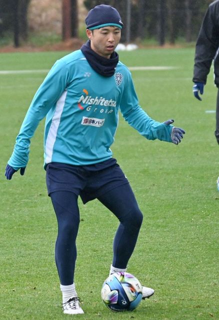 J1福岡が井上聖也と契約更新 今季急成長、チームを躍進させた新布陣で