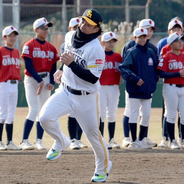 チーム28年ぶりも「目指せるところ」　ソフトバンク野村勇、遊撃取りへ20発宣言　日米で活躍したレジェンド以来の快挙なるか