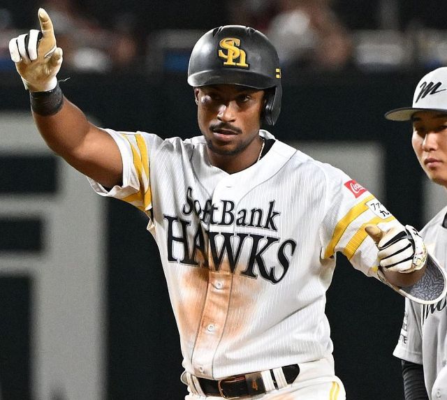 【最終値下げ】今宮健太選手、川瀬晃選手チェキ 最終値下げ】今宮健太選手、川瀬晃選手チェキ - メルカリ