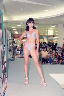 片瀬那奈 Ｂ１ポスター ３枚セット きれいなおねえさんは、好きですか。 片瀬那奈 B1ポスター 3枚セット きれいなおねえさんは、好き