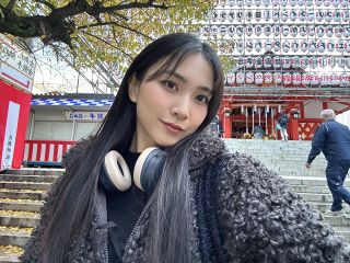 〝チラ見え〟連続バク転の女優にドキッ‼「ビックリして目が飛び出た」「すごい」