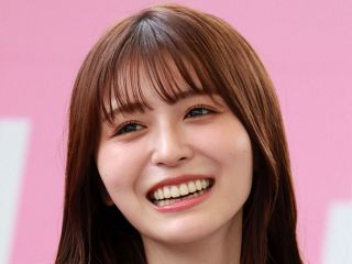 このペアは反則級」34歳小澤陽子アナ、同学年〝馬女2ショット〟に反響