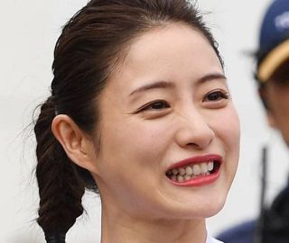 大城卓三 ホームベース型ミニペナント こんなに票入ると思わんかった」ベストナインのセ捕手部門で巨人の大城