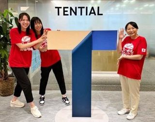 迫田さおり 新鍋理沙 直筆サイン バレーボール女子元日本代表 元バレーボール女子日本代表・迫田さおり氏&新鍋理沙氏が贈る