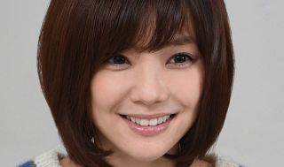 峯岸みなみが柏木由紀〝卒コン〟写真公開 指原莉乃、小嶋陽菜、高橋