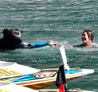 接触事故で〝顔面骨折〟から1年「事故の記憶が戻ることなく...」 27歳女性レーサー〝酸素マスク姿〟と〝A1昇級〟報告の近影公開「清楚美人系だ」